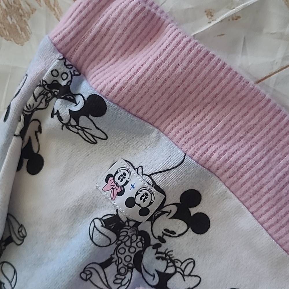 Disney Sleepwear Top Mickey‎ Long Sleeve Large - Picture 5 of 6